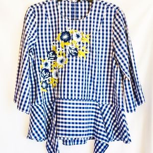 Zara Women Top Blue&White w/Flowers. Like New sz L